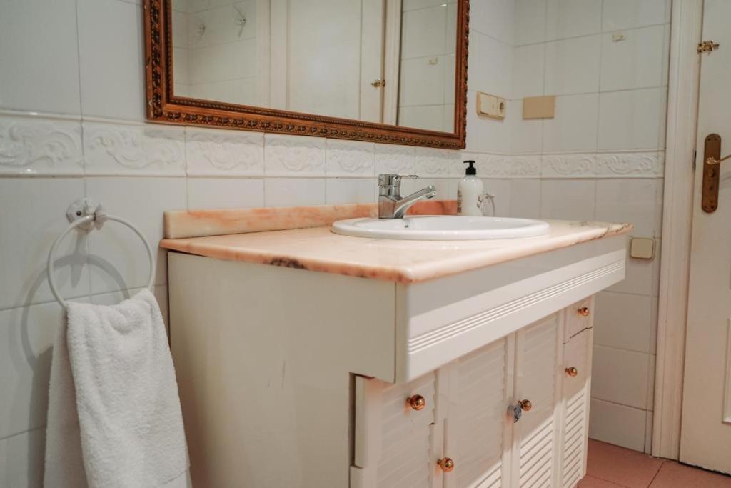 Casa Modernista "La Trinidad" Villa Sagunto Luaran gambar